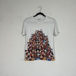 DisneyLand Hong Kong Graphic T-shirt Men Adult Medium White Short Sleeve Tee